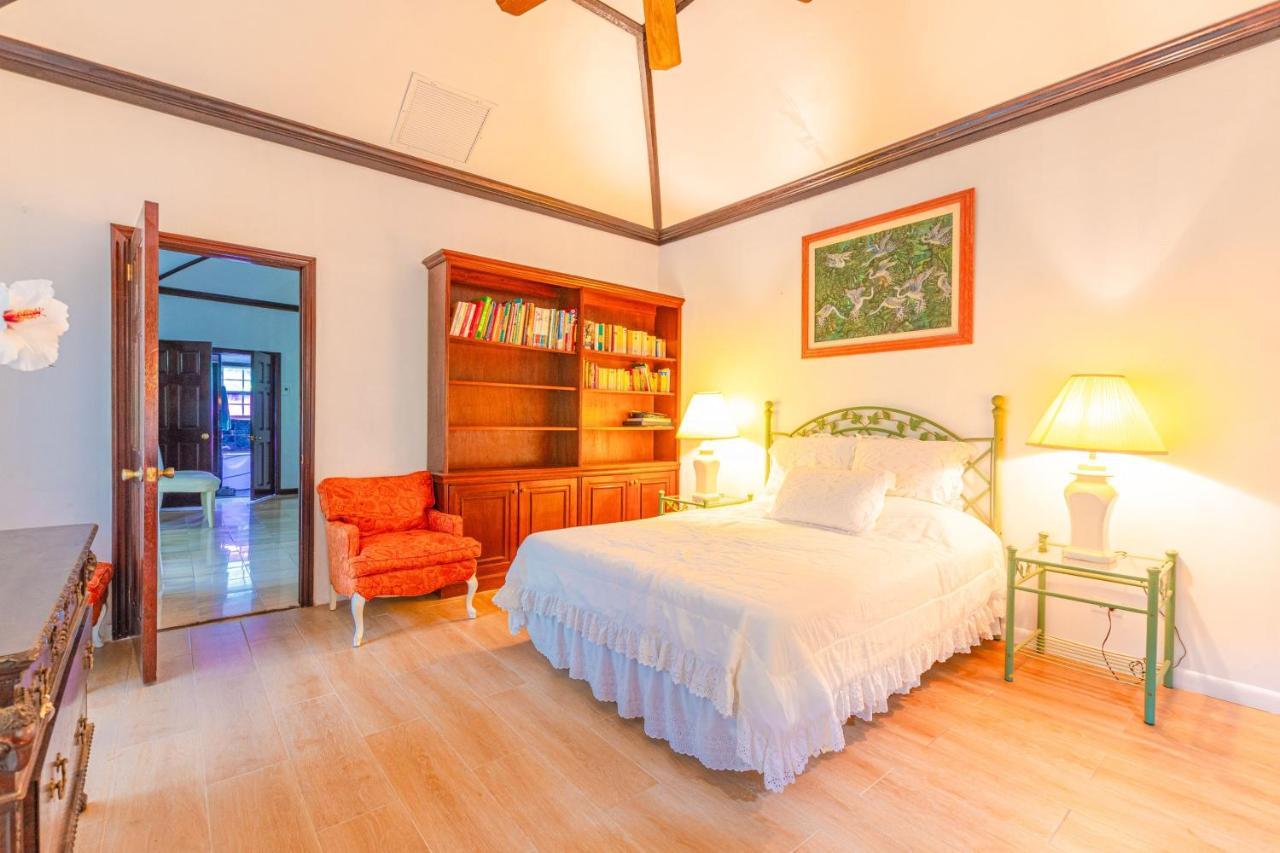 Lyford Cay Garden House - With Private Pool