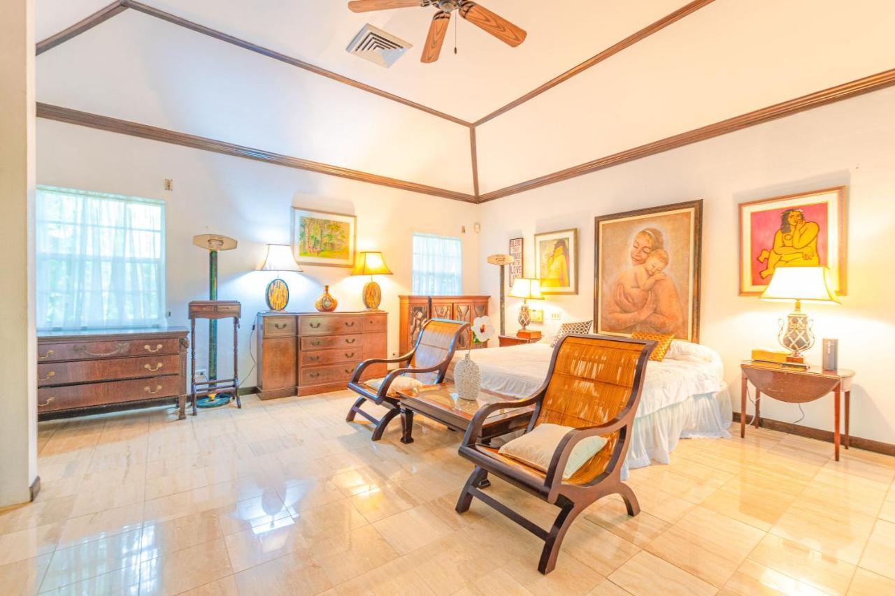 Lyford Cay Garden House - With Private Pool Villa Nassau